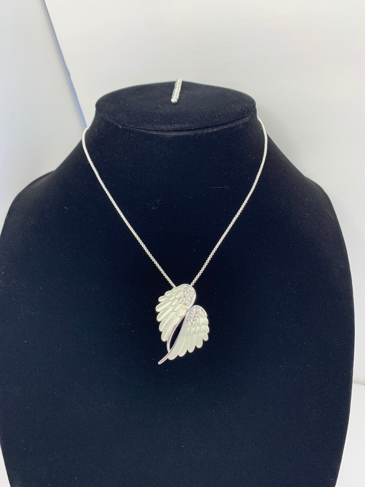 Silver Angel Wings Necklace